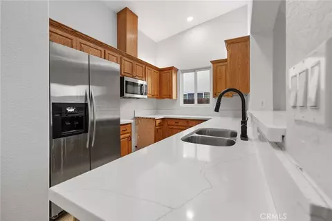 Kitchen - 135 Headwaters, Templeton, CA 93465 photo 2 of 3