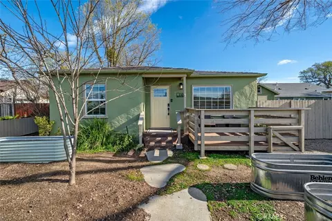 110 8th St, Templeton, CA 93465