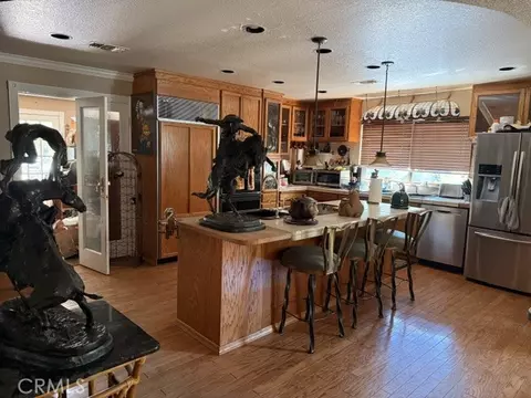 Kitchen - 2601 Murphys Grade Rd, Murphys, CA 95247 photo 2 of 4