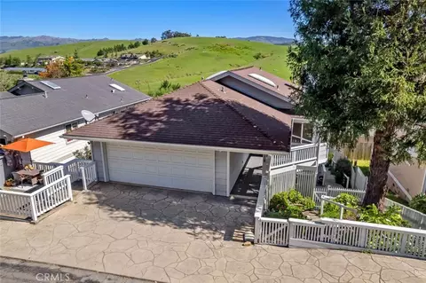 2110 Mccabe Dr, Cambria, CA 93428