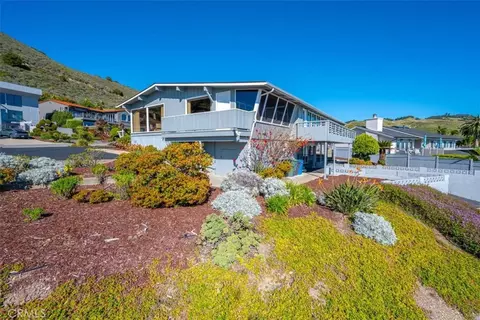 399 El Portal Dr, Pismo Beach, CA 93449