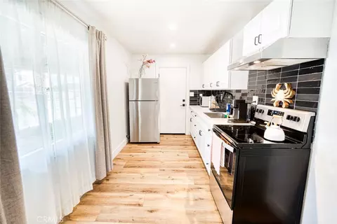 Kitchen - 261 N 13th, Grover Beach, CA 93433 photo 5 of 6