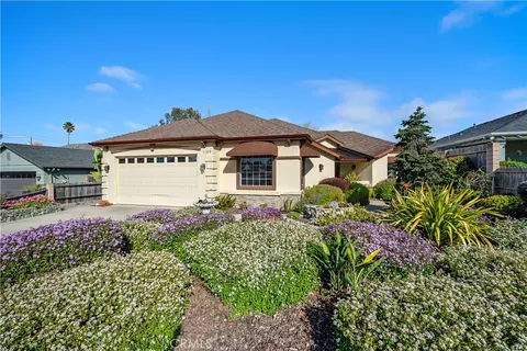 1103 Rose Ct, Grover Beach, CA 93433