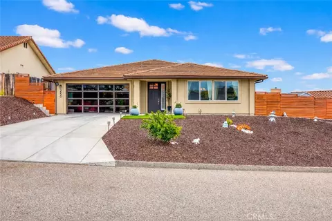 3530 Lakeside Vlg, Paso Robles, CA 93446