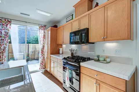 Kitchen - 3838 Moody, Clovis, CA 93619 photo 8 of 9