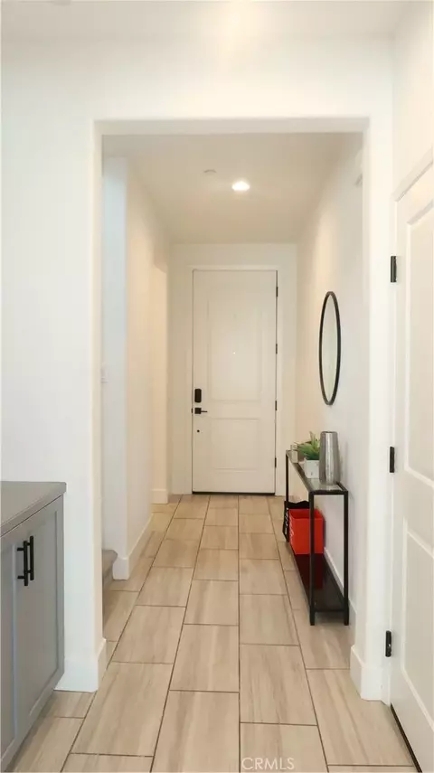 Entry Way - 4254 Oak Knoll Rd, Madera, CA 93636 photo 2 of 6