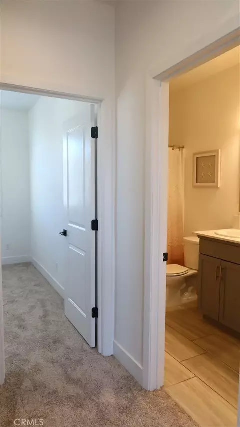 Entry Way - 4254 Oak Knoll Rd, Madera, CA 93636 photo 5 of 6