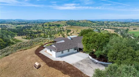 Exterior - 5530 El Pharo, Paso Robles, CA 93446 photo 9 of 9