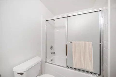 Bath - 1625 Leah Way, Paso Robles, CA 93446 photo 4 of 7