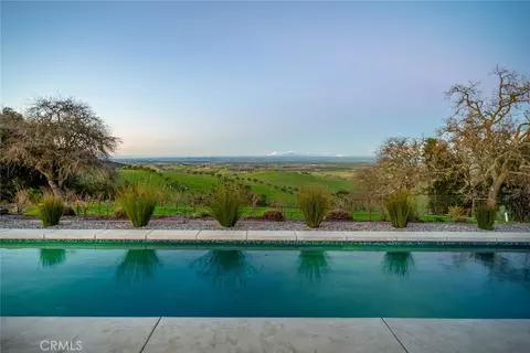 Exterior - 705 Sequoia Ln, Templeton, CA 93465 photo 8 of 17