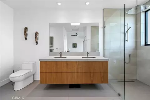 Bath - 705 Sequoia Ln, Templeton, CA 93465 photo 1 of 7
