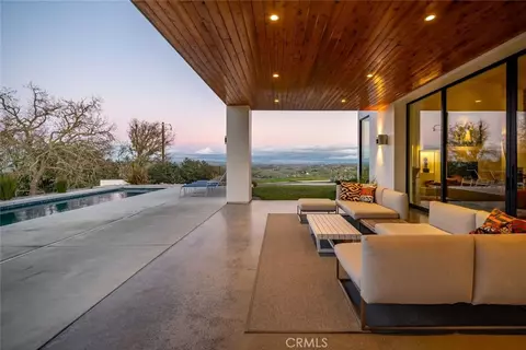 Exterior - 705 Sequoia Ln, Templeton, CA 93465 photo 10 of 17