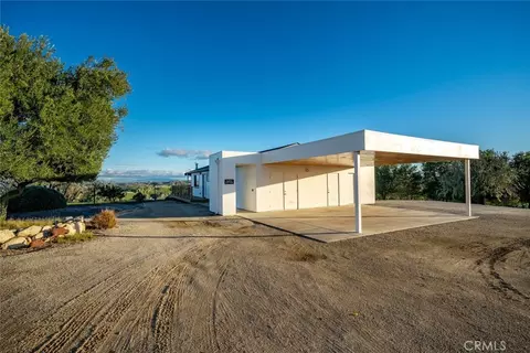 Exterior - 705 Sequoia Ln, Templeton, CA 93465 photo 15 of 17