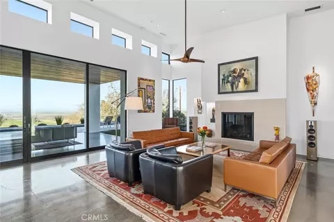Living - 705 Sequoia Ln, Templeton, CA 93465 photo 1 of 9