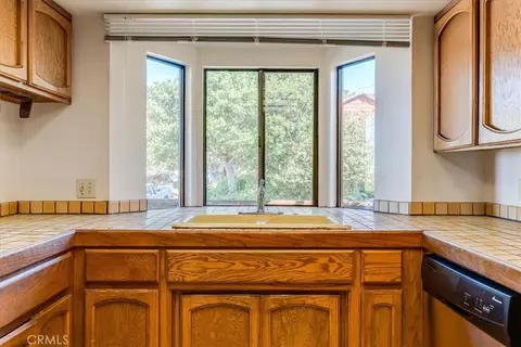Kitchen - 470 Warwick, Cambria, CA 93428 photo 3 of 5