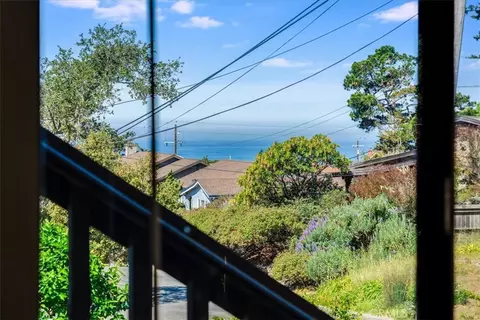 View/Area - 470 Warwick, Cambria, CA 93428 photo 3 of 5