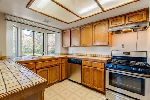 Kitchen - 470 Warwick, Cambria, CA 93428 photo 2 of 5