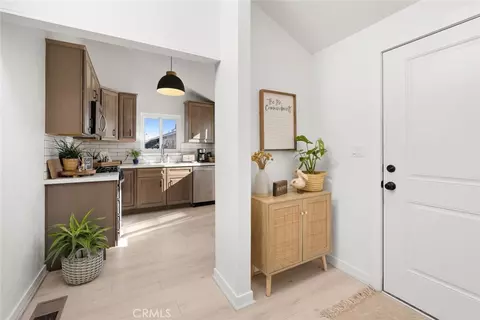 Entry Way - 363 N 5th St, Grover Beach, CA 93433 photo 1 of 2