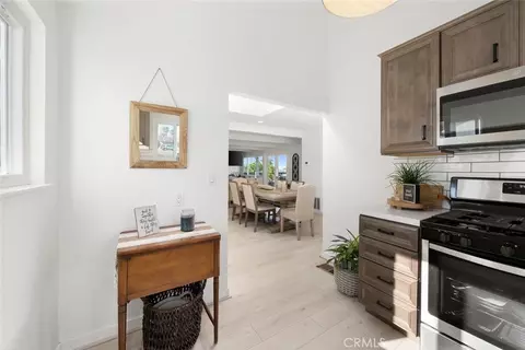 Entry Way - 363 N 5th St, Grover Beach, CA 93433 photo 2 of 2