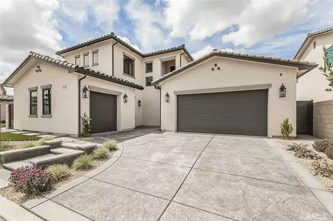 11421 N Live Oak Dr, Fresno, CA 93730