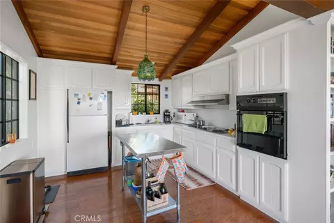 Kitchen - 1799 Saint Thomas Ave, Cambria, CA 93428 photo 2 of 3