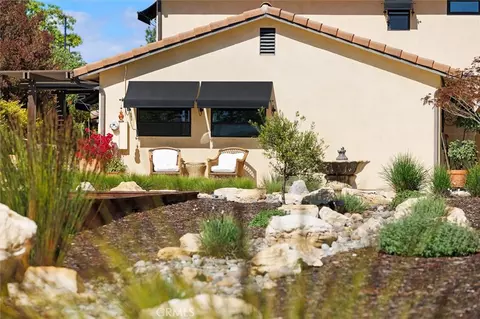 Exterior - 927 Osos Way, Paso Robles, CA 93446 photo 11 of 22