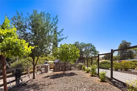 Exterior - 927 Osos Way, Paso Robles, CA 93446 photo 20 of 22