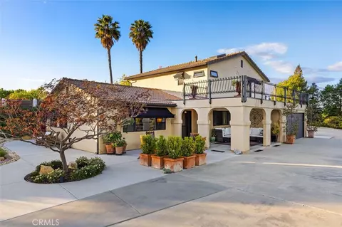 Exterior - 927 Osos Way, Paso Robles, CA 93446 photo 3 of 22