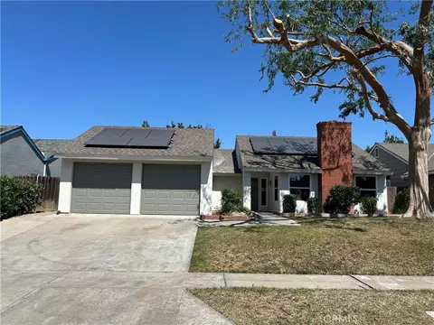 8082 N Sherman, Fresno, CA 93720