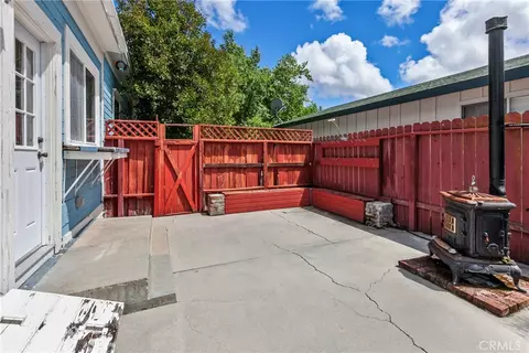 Exterior - 1517 Olive St, Paso Robles, CA 93446 photo 6 of 12