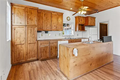 Kitchen - 1517 Olive St, Paso Robles, CA 93446 photo 1 of 1