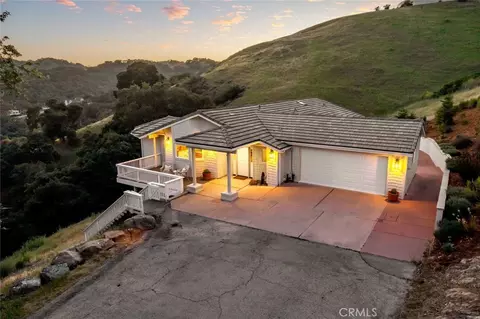 9500 Corona Rd, Atascadero, CA 93422