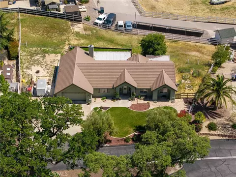 View/Area - 155 Eagle Creek Ct, Atascadero, CA 93422 photo 5 of 20