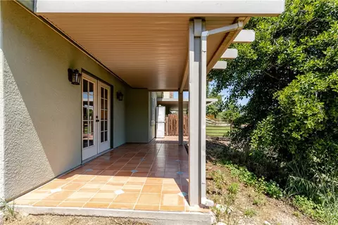 Exterior - 155 Eagle Creek Ct, Atascadero, CA 93422 photo 4 of 10