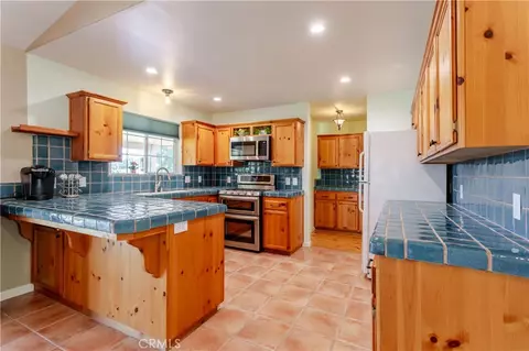 Kitchen - 155 Eagle Creek Ct, Atascadero, CA 93422 photo 1 of 3