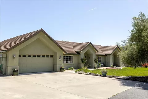 Exterior - 155 Eagle Creek Ct, Atascadero, CA 93422 photo 5 of 10