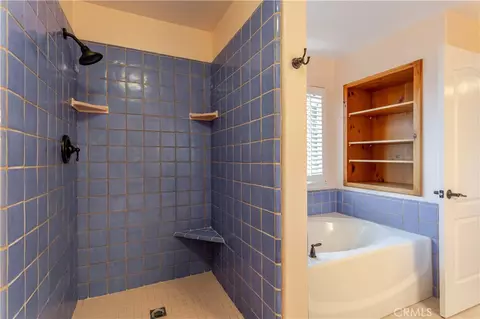 Bath - 155 Eagle Creek Ct, Atascadero, CA 93422 photo 3 of 3