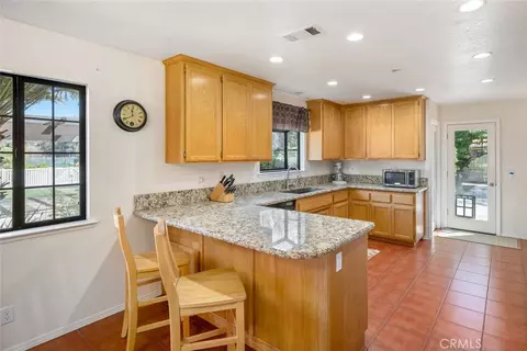 Kitchen - 844 Via Concha, Nipomo, CA 93444 photo 6 of 8