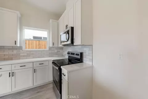 Kitchen - 434 Madera, Maricopa, CA 93252 photo 2 of 5