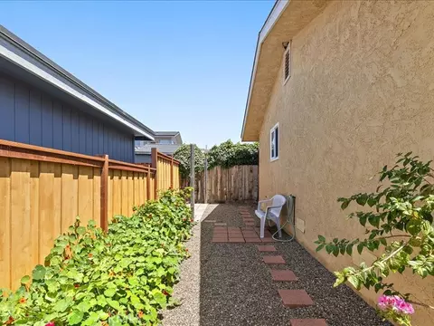 Exterior - 29 20th, Cayucos, CA 93430 photo 8 of 9