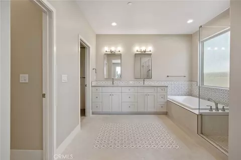 Bath - 546 Little, Exeter, CA 93221 photo 1 of 4