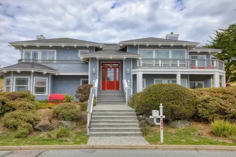 4824 Windsor Blvd, Cambria, CA 93428