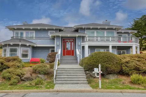 4824 Windsor Blvd, Cambria, CA 93428