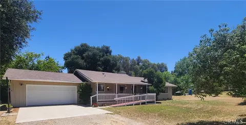 4280 Whispering Oak Way, Paso Robles, CA 93446