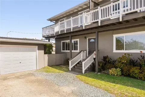 Exterior - 31 8th St, Cayucos, CA 93430 photo 5 of 9