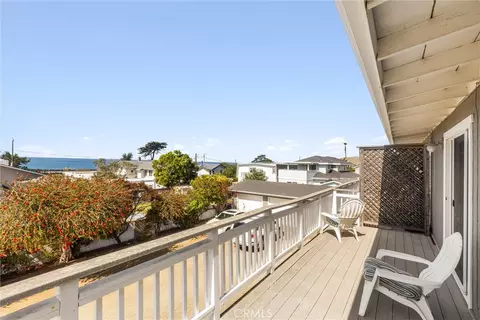 Exterior - 31 8th St, Cayucos, CA 93430 photo 3 of 9