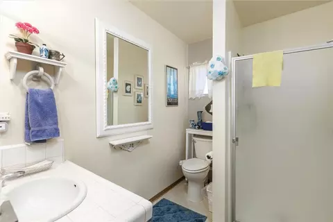 Bath - 2023 Circle, Cayucos, CA 93430 photo 2 of 4