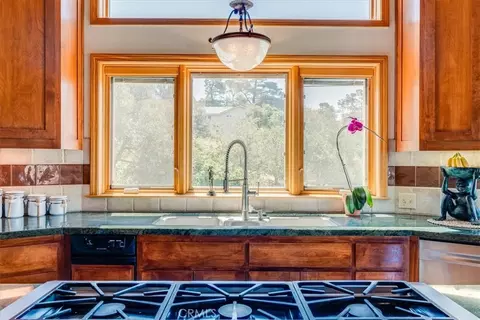 Kitchen - 1919 Richard Ave, Cambria, CA 93428 photo 4 of 10