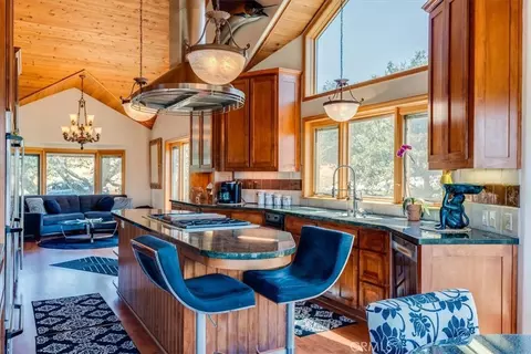 Kitchen - 1919 Richard Ave, Cambria, CA 93428 photo 7 of 10