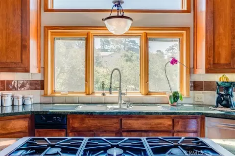 Kitchen - 1919 Richard Ave, Cambria, CA 93428 photo 4 of 10